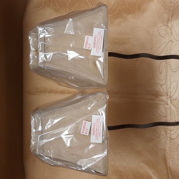 Two brand new VILLA BACCI tan square mini shades still in cellophane wrap. - Picture 2 of 4